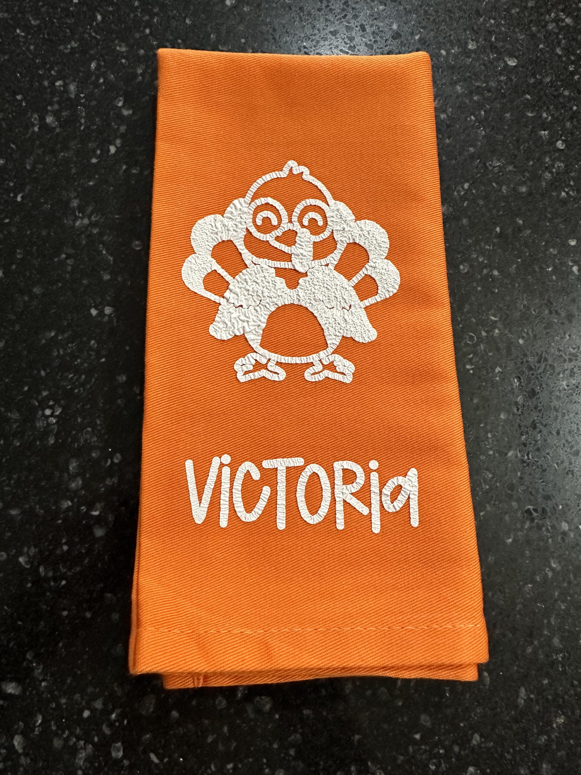 How To: Charming, Personalized Napkins for your Thanksgiving Feast